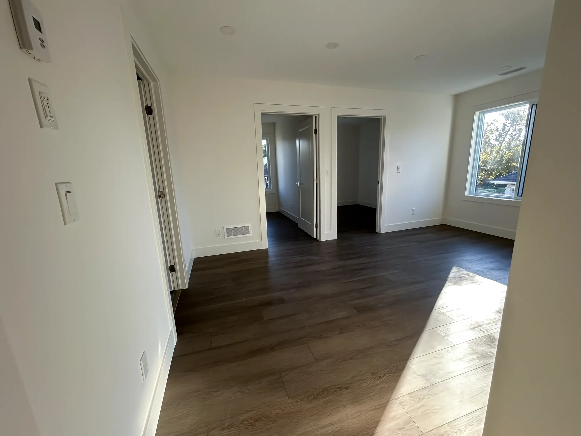 1485 Erie St Apartments, Living Area